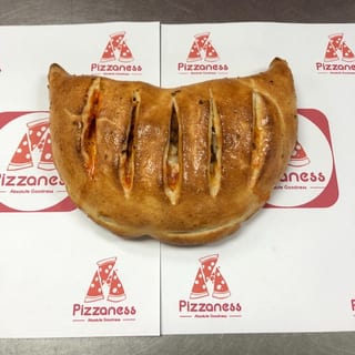 Hawaiiness Calzone